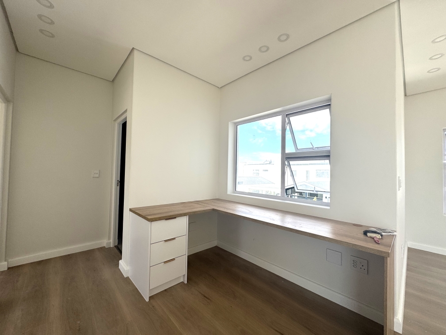 4 Bedroom Property for Sale in Sandown Western Cape